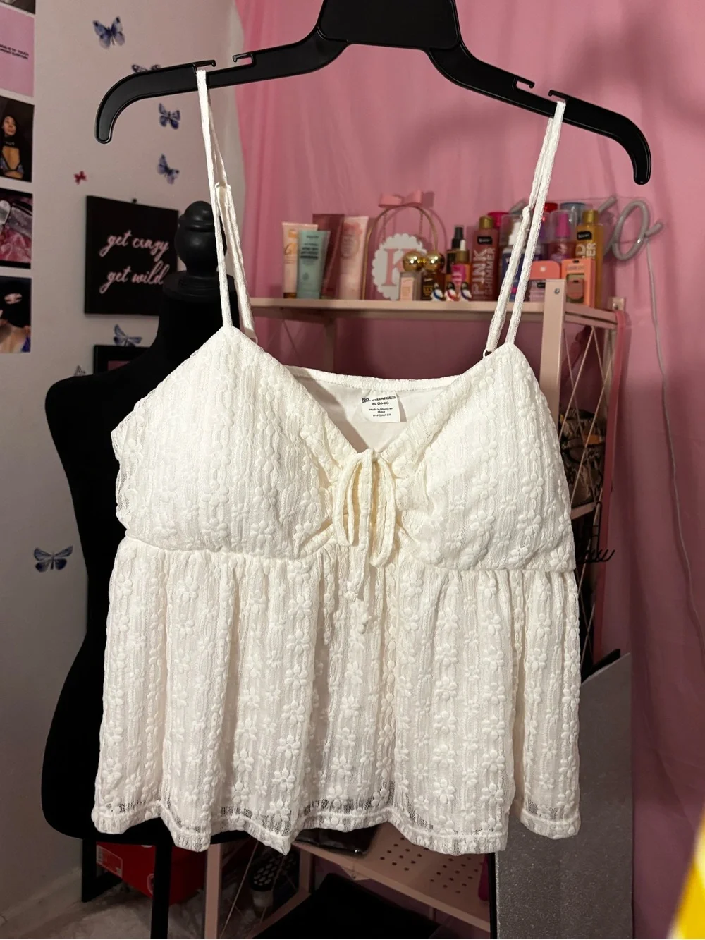 BRAND NEW! No Boundaries Cream Lace-Trim Cropped Cami with Front Tie🤍 size XL
